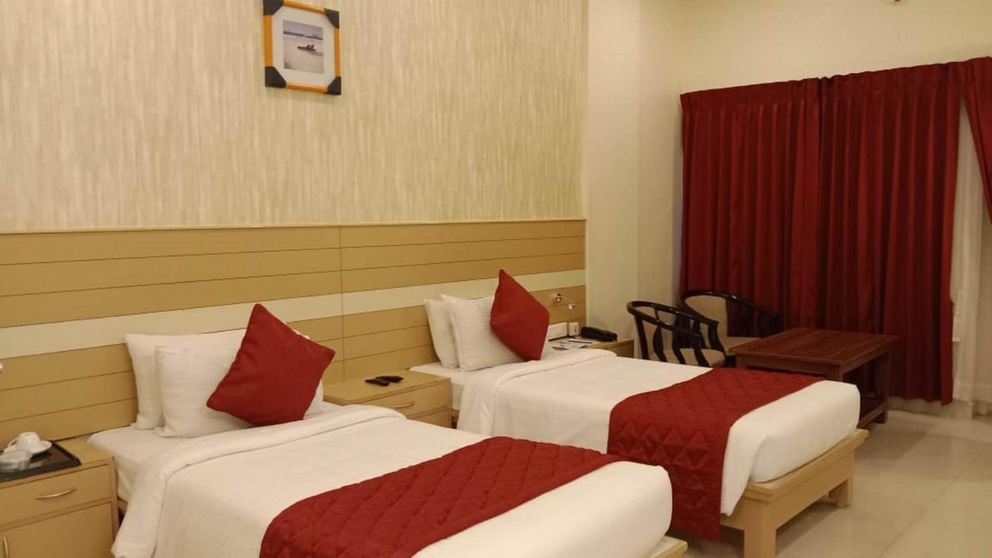 Hotel Dsf Grand Plaza Thoothukudi Eksteriør billede